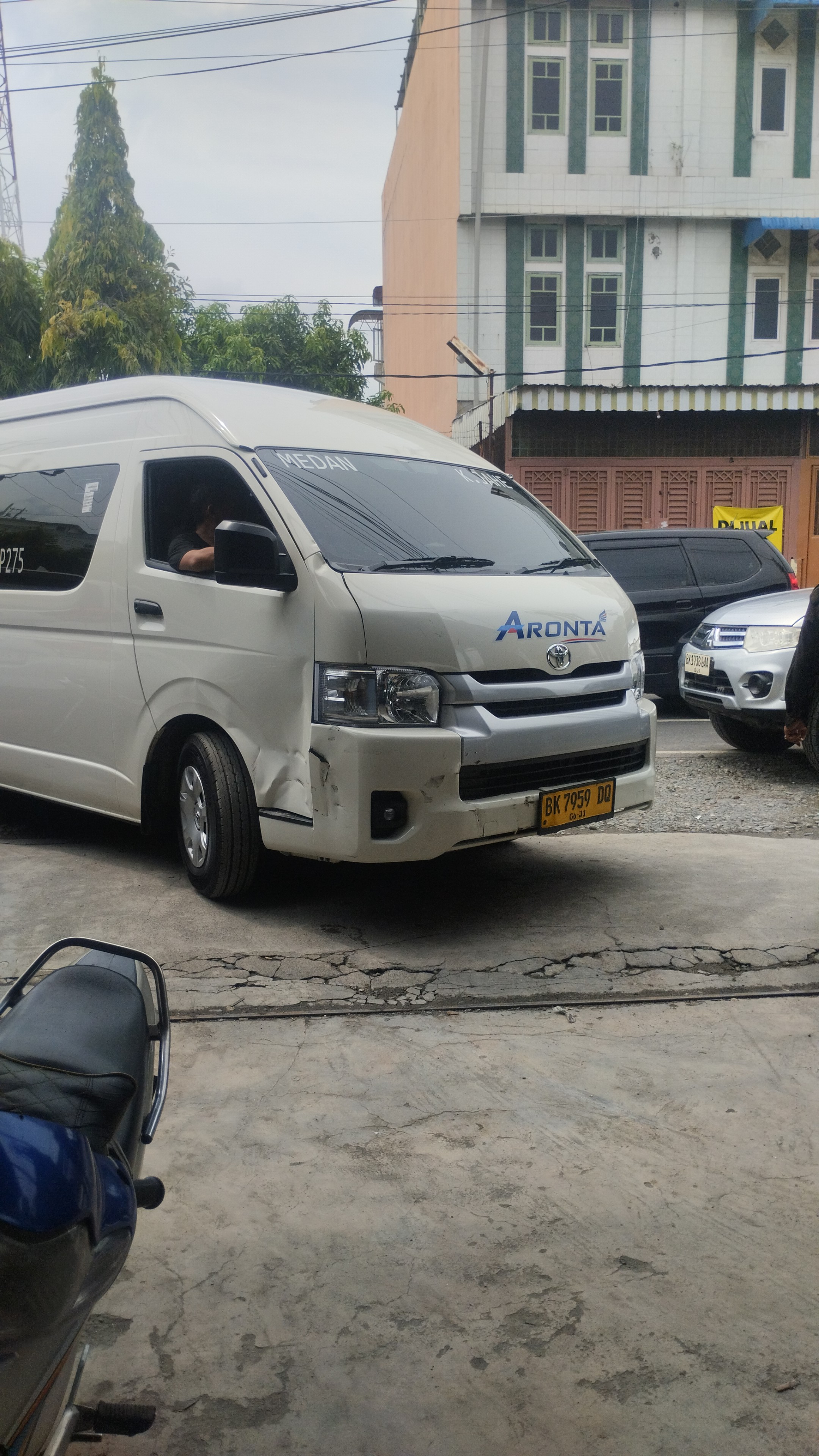 ARONTA EXECUTIVE 275